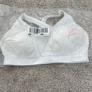 Victoria’s Secret VSX White Wireless mesh dots crossback Sports Bra 36D